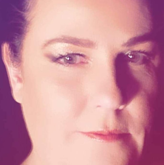 Meet your Posher, Gina - Picture 1 of 1